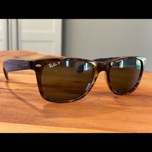 Ray Ban New Wayfarer Classic | Polarized | NWOT